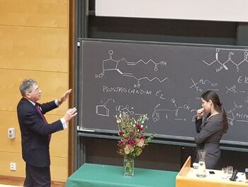 Renate defender her Ph.d. thesis December 18th 2018. Here Renate is discussing with opponent Professor Dieter Schinzer.