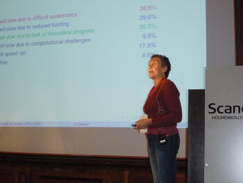 Jeans ,Sleeve ,Adaptation ,Presentation ,Projection screen.