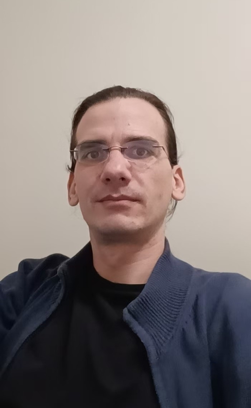 Portrait photo of a young men with glasses