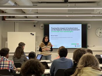 Maryam Saberi is a researcher at the Rosseland Centre for Solar Physics studying the chemical composition of evolved stars at long wavelengths.