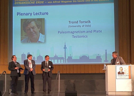 Berlin: Trond H. Torsvik gets the Leopold - v. - Buch- Plakette at the scientific congress GeoBerlin2015, 6 October 2015. Photo: Wim Spakman