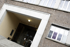 Inngangen til Farmasøytisk institutt