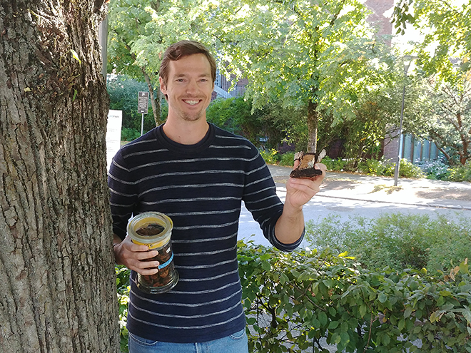 Christian Winther Wold holding a chaga