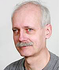 Bildet kan inneholde: topp, panne, hår, nese, kinn.