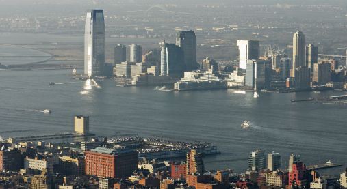 According to a new study is the global sea level rising faster than previously thought. The accelerating sea level will have impact on coastlines around the world.  Several of the World’s largest cities are near a coastline, here New York. For others see U.N. Atlas of the Oceans.  Illustration photo: Colourbox.com