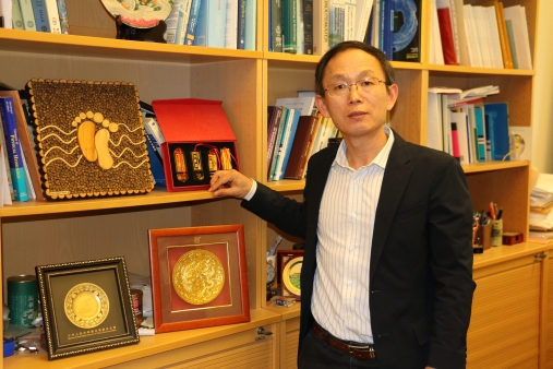 UiO samarbeider i dag med to kinesiske universiteter innen hydrologi - Wuhan University og Hohai University. UiO-professor Chong-Yu Xu har tro på flere partnerskap i tiden framover. Foto: Gunhild M. Haugnes/UiO