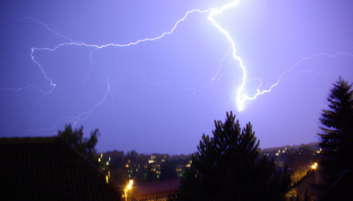 Lightning over the city of Oslo. Photo: NRS, UiO