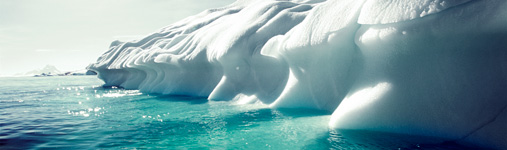 Aktuelt tema: Isbreer som smelter er gode indikatorer på et varmere klima. Foto: colourbox.no