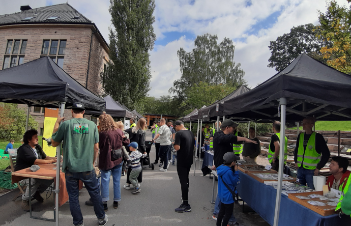 Botanisk hage/NHM, Tøyen. Geologiens dag arrangeres i Botanisk hage på Tøyen. Her et bilde fra standsområdet, men også steinhagen og Naturhistorisk museum kan besøkes på dagen.  Foto: Gunn Kristin Tjoflot 