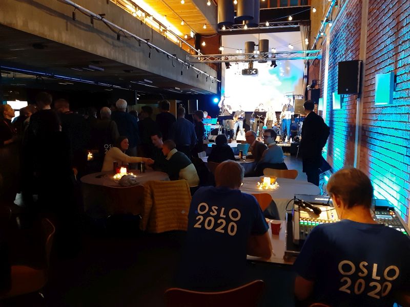 På konferansens første dag var det en sosial tilstelning på kvelden