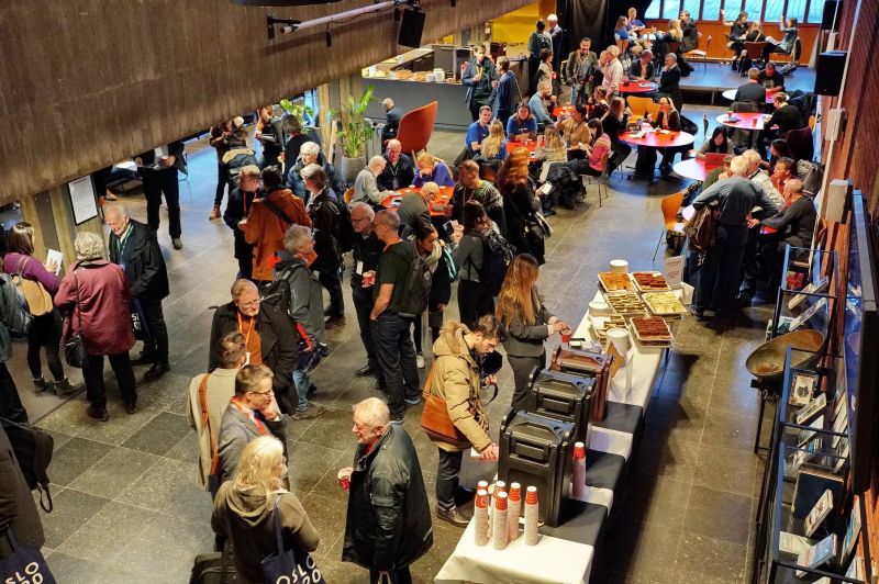 Med over 550 påmeldte og i tillegg en betydelig mengde etteranmeldte deltagere på selve åpningsdagen, ble denne fagkonferansen helt fulltegnet. 34. Nordic Geological Winter Meeting (NGWM20) hadde over 600 deltagere fra hele Norge og Norden. Foto: Hans Arne Nakrem/UiO