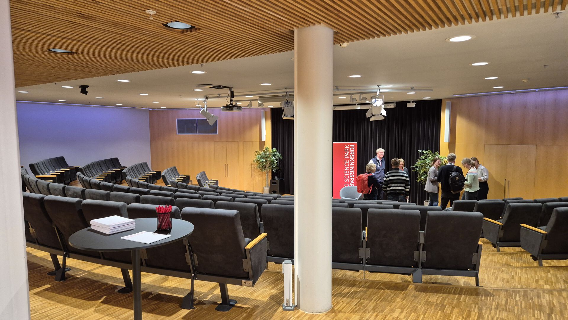 Bildet viser møterommet vi skal være i. 