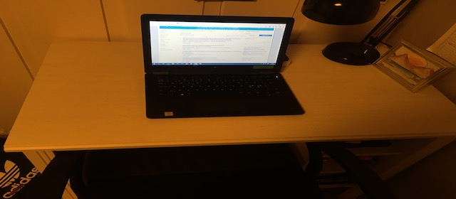 Bildet kan inneholde: skjerm, personlig datamaskin, dataskjerm, laptop, stasjonær datamaskin.