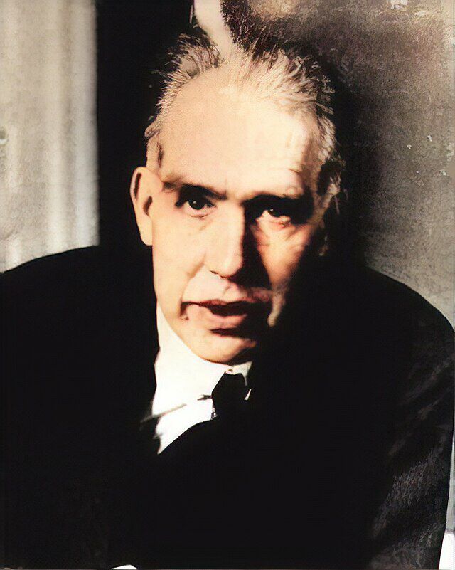 Niels Henrik David Bohr i 1945. Wikimedia Commons.