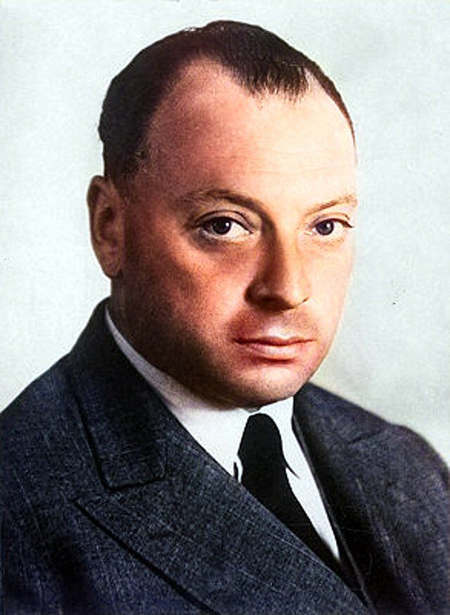 Wolfgang Pauli (1900–1958),