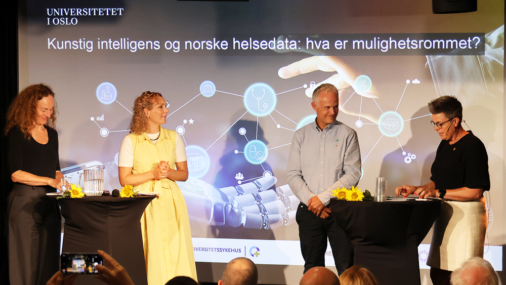 Bilde av debattpanelet med Camilla Stoltenberg, digitaliserings- og forvaltningsminister Karianne Tung, Ole Christian Lingjærde og Carina Hundhammer