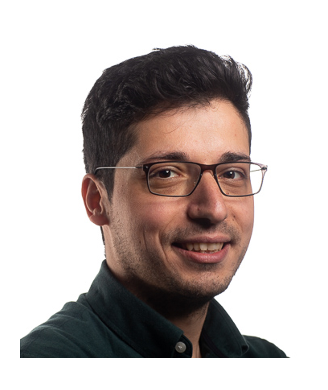 Bilde av en smilende Georgios Kavallieratos