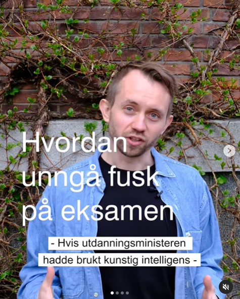 Bildet kan inneholde: klær, skjegg, erme, lykkelig, anlegg.
