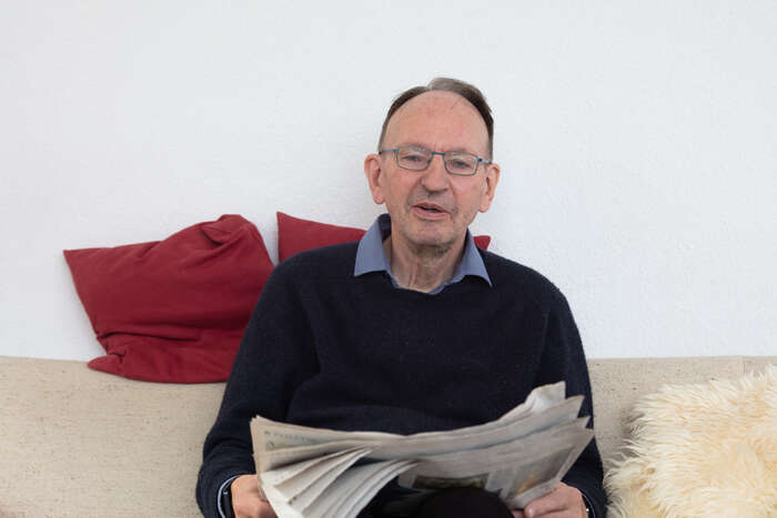 Bildet kan inneholde: briller, briller, synspleie, sitter, komfort.