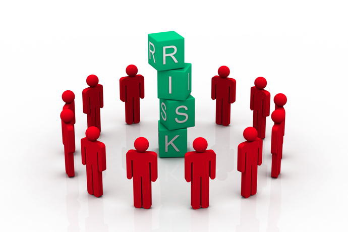 figurer rundt ordet risk