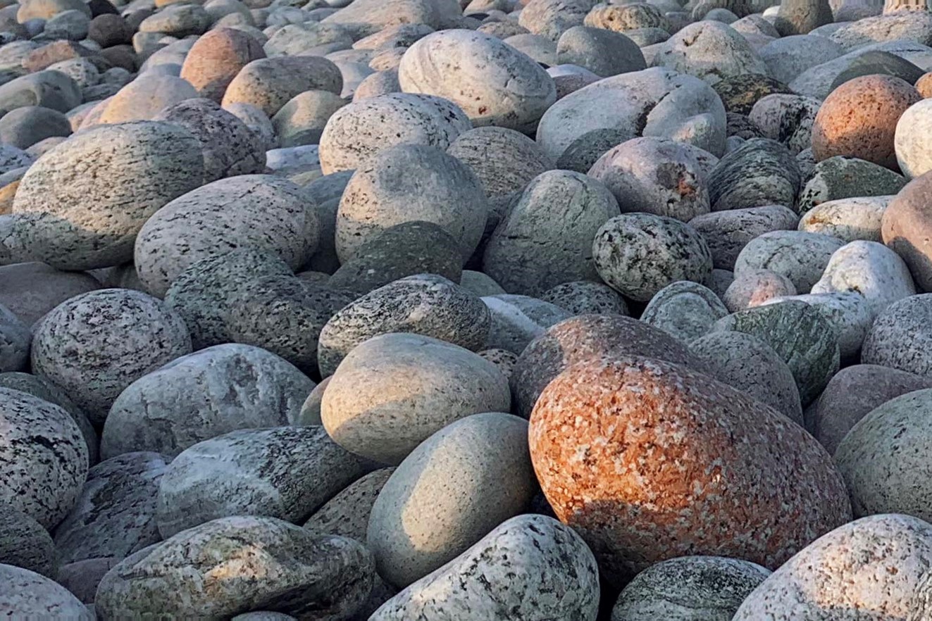 Image may contain: pebble, rock, gravel, boulder, cobblestone.