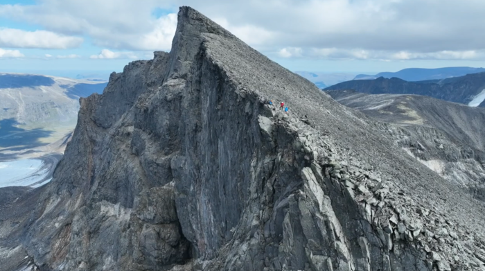 Map: Still picture from the video about dating fossilized earthquakes in the lower crust. 