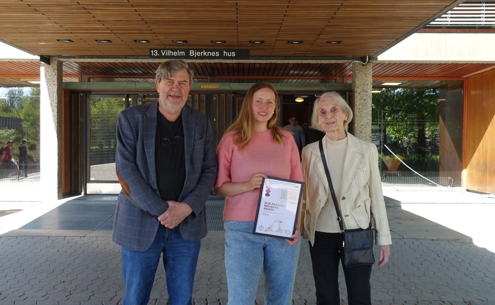 Photo: The Science Library, University of Oslo was the venue for The Else-Ragnhild Neumann Award seminar May 15. From left to right: Trond Helge Torsvik, Joanna Dziadkowiec and Else-Ragnhild Neumann. Photo: Gunn Kristin Tjoflot